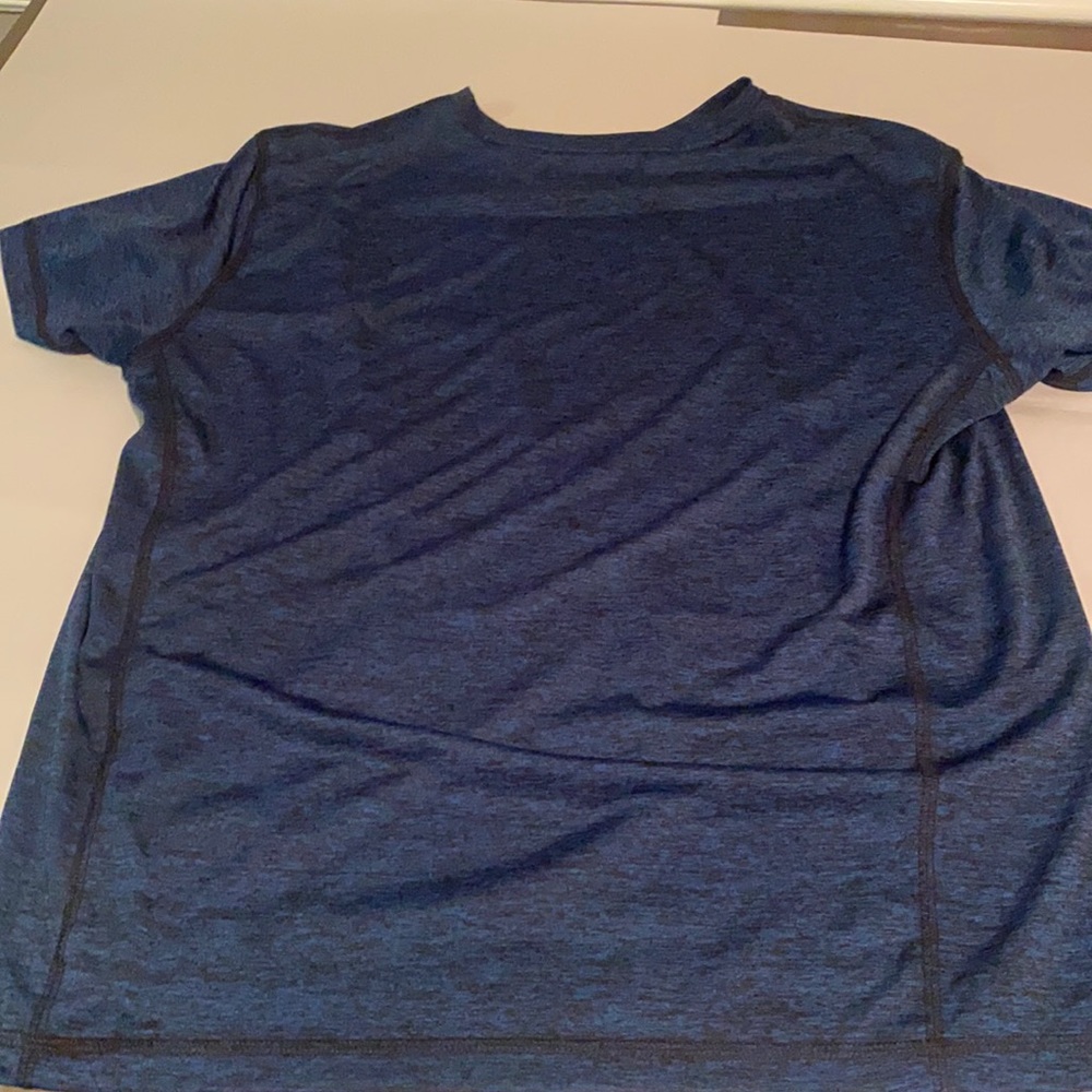 Men’s XXL Performance Tee.